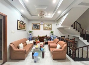 Bán nhà đường số 4a, Bình Tân, Tên Lửa, 8x20m, 4 tấm, thang máy