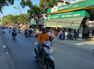 Cho thuê nhà mặt tiền Tỉnh Lộ 10, Bình Tân, 4x30m, 1 lầu, 17 triệu