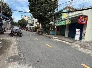 Bán nhà mặt tiền Lê Lư, quận Tân Phú, 6.4x26m, 3 tấm, 16 tỷ, gần chợ vải