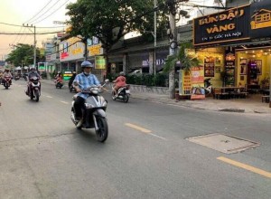 Bán nhà MTKD Thoại Ngọc Hầu, Q Tân Phú - 6x36m - Cấp 4 - 23.8 tỷ